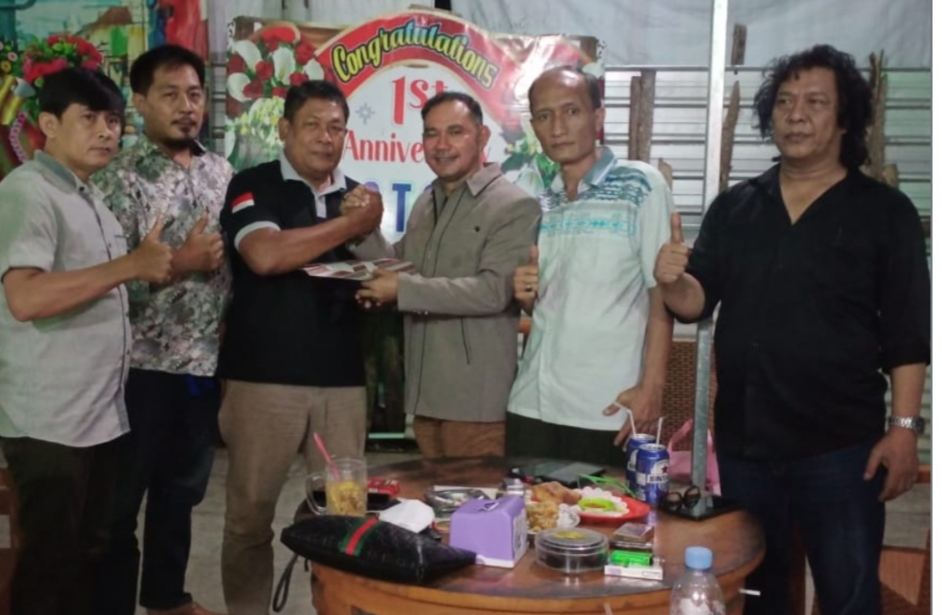 Ketua umum ICON RI bersama Budi Widoyo dan ICON RI DPD Ponorogo